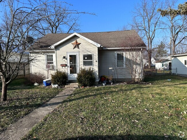 Building Photo - 2 bedroom, 1 bathroom Single Family Home