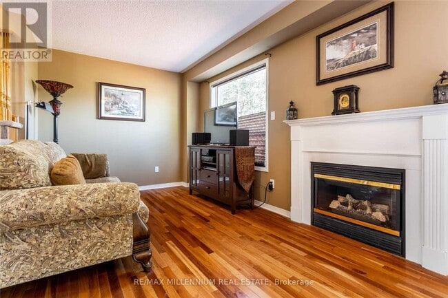 Photo - 13 Dawson Crescent