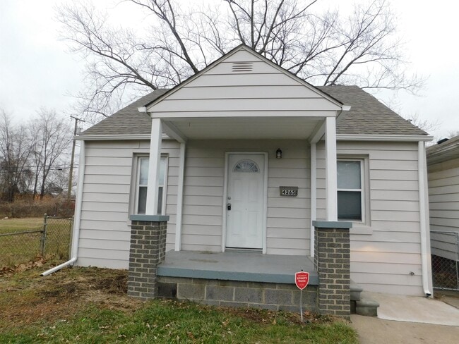 Building Photo - 4365 3rd St Rental