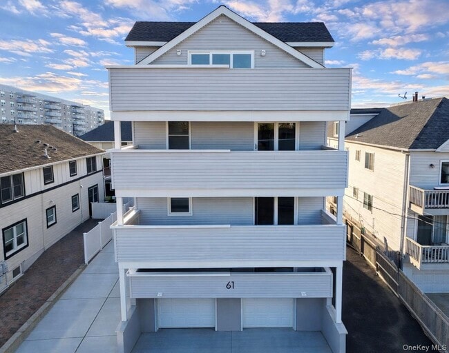 Building Photo - 61 Neptune Blvd Unit 2B