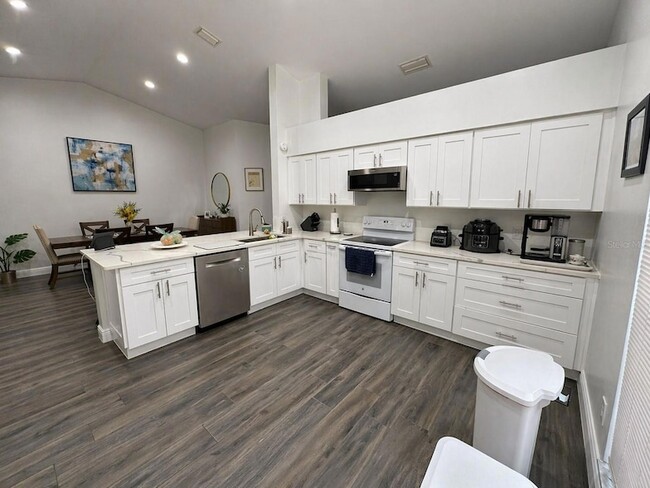 Building Photo - 1208 Tiger Wood Ct