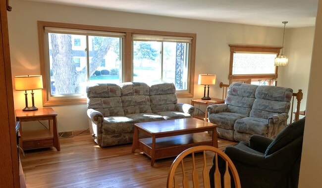 Photo - 2571 Crown Hill Ct