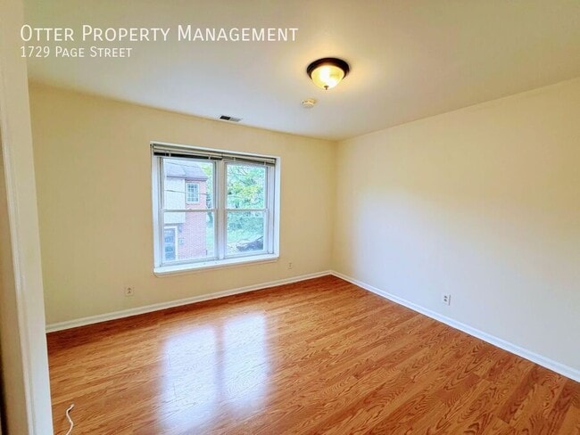 Photo - 1729 Page St