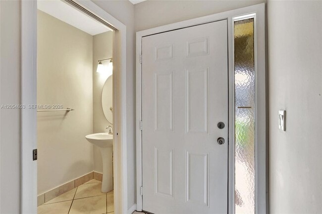 Photo - 4615 Carambola Cir S