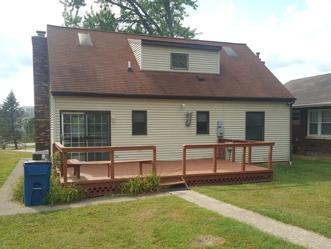 Photo - 110 N Union St Unidad 1