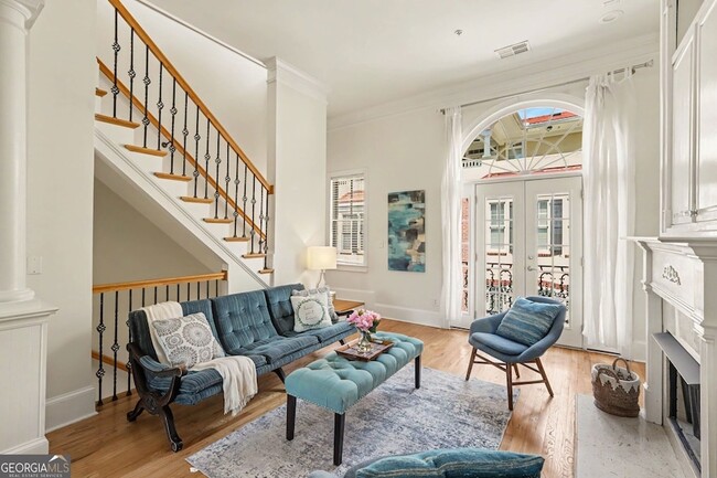 Photo - 834 Clifton Heights Ln NE