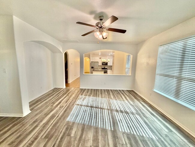 Photo - 3418 Lorne Dr