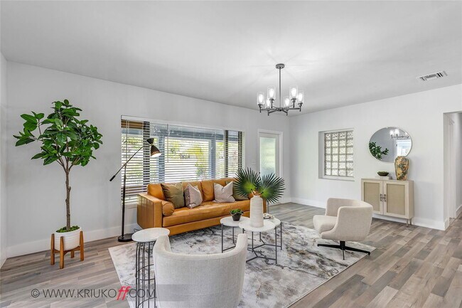 Photo - 1720 NE 9th Ave