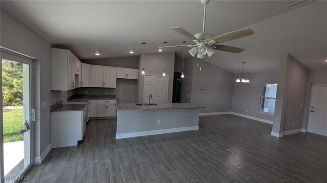Photo - 640 Ironwood Ave S Casa