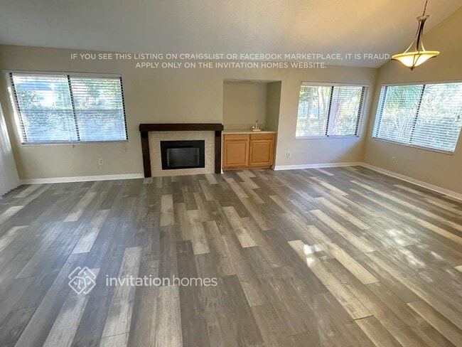 Photo - 126 W York Ct