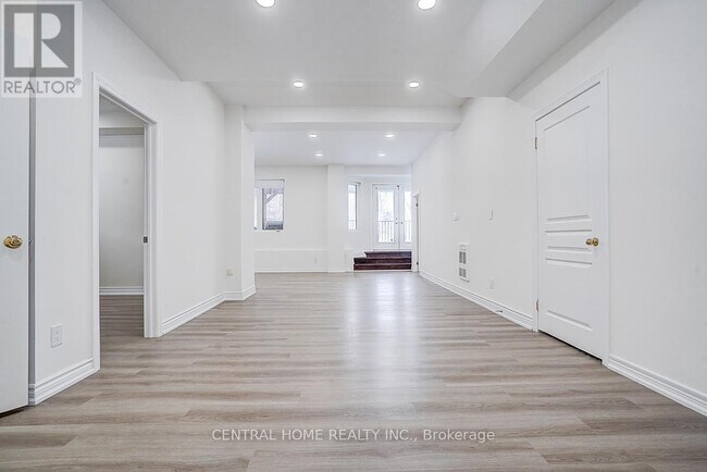 Photo - 134 Bradgate Dr