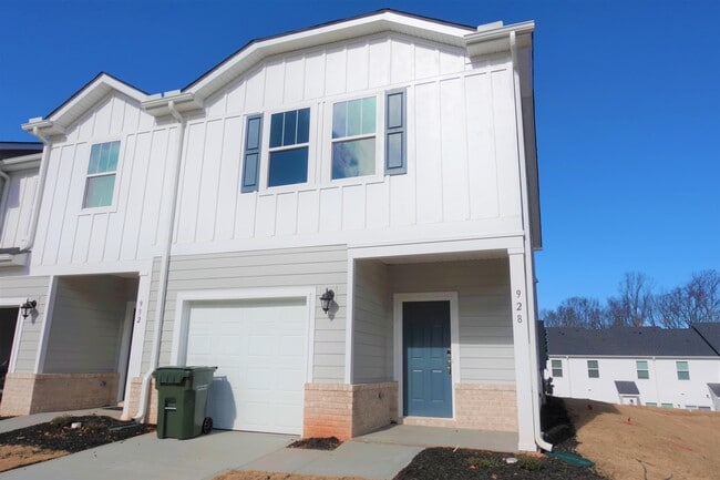 Photo - 604 Millwright Wy