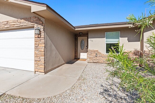Photo - Conveniently located 3 Bedroom with 2 Car Garage
