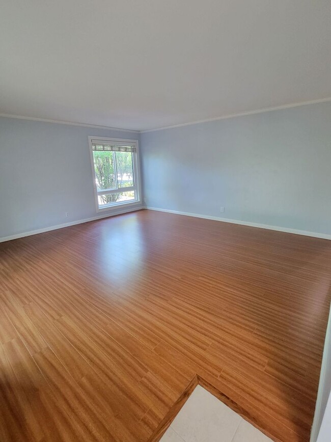 Photo - Utilities Included!! 2 Bedroom, 2 Bath Key... Condo Unit 104