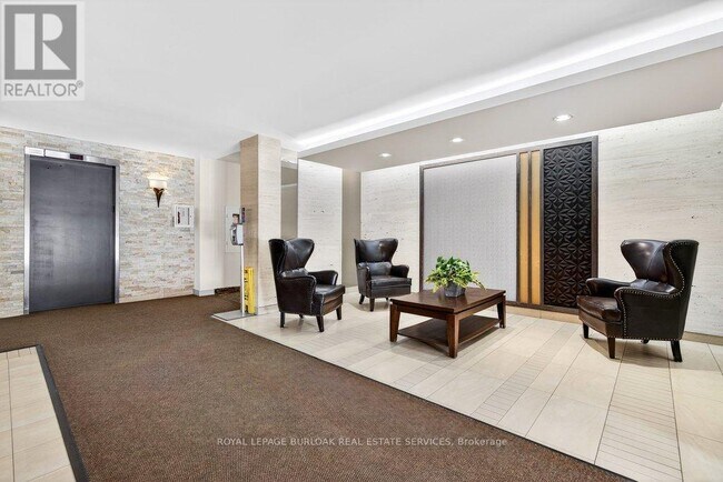 Photo - 1425 Ghent Ave Unité 704