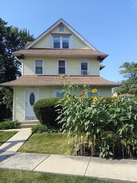 Front of house - 2116 Old Welsh Road Unit C