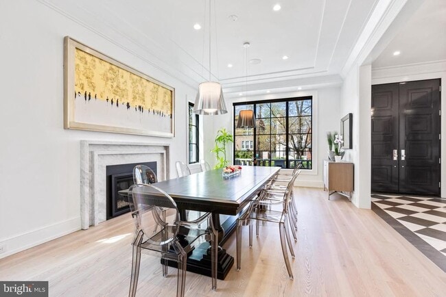 Photo - 3119 38th St NW