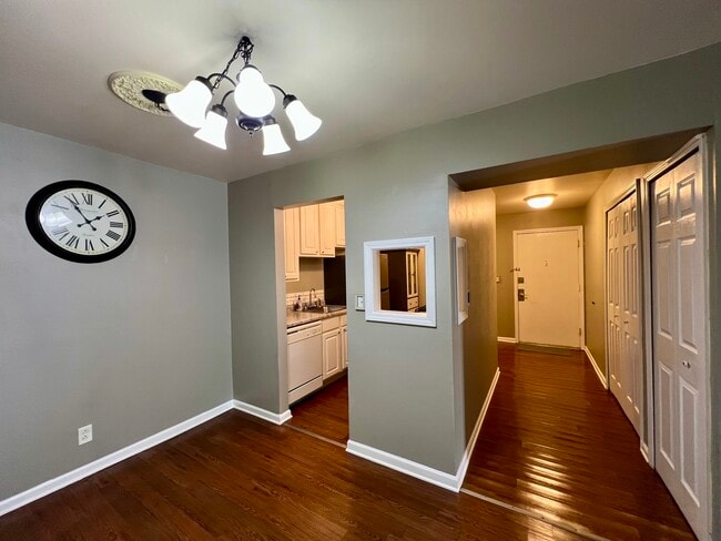 Photo - 1875 Tall Oaks Dr Casa