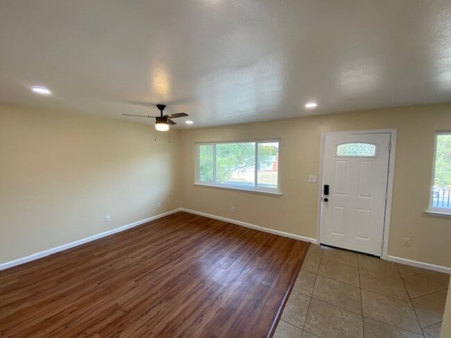 Photo - 5712 Kenneth Ave Unit 5712 Kenneth Ave #B