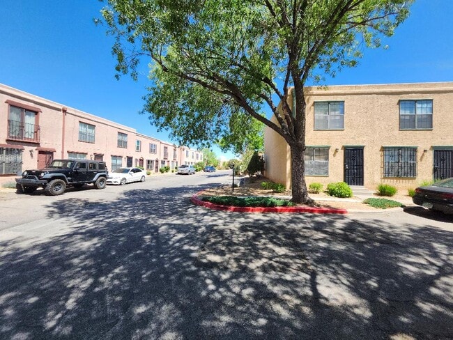 Photo - 3301 Monroe St NE Townhome