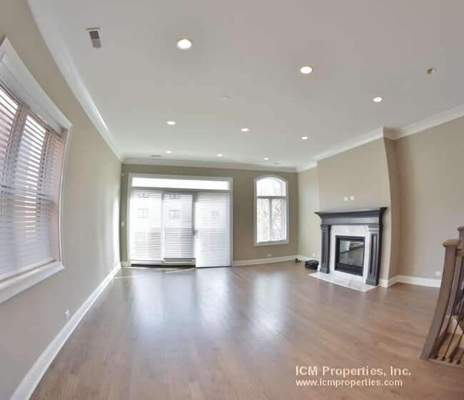 Photo - 882 W Lill Ave Unidad 880