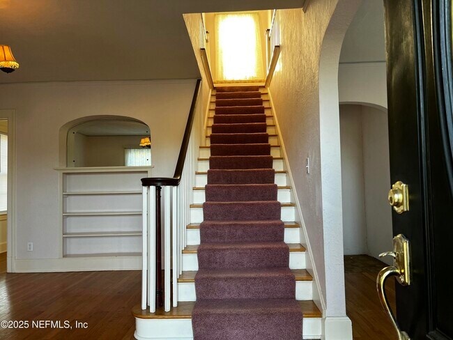 Photo - 1924 Arcadia Pl