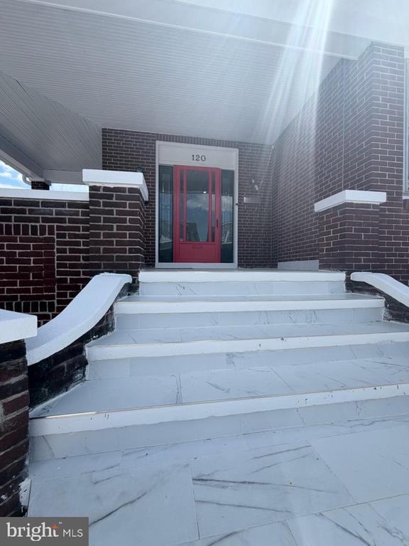 Photo - 120 Mayberry Ave