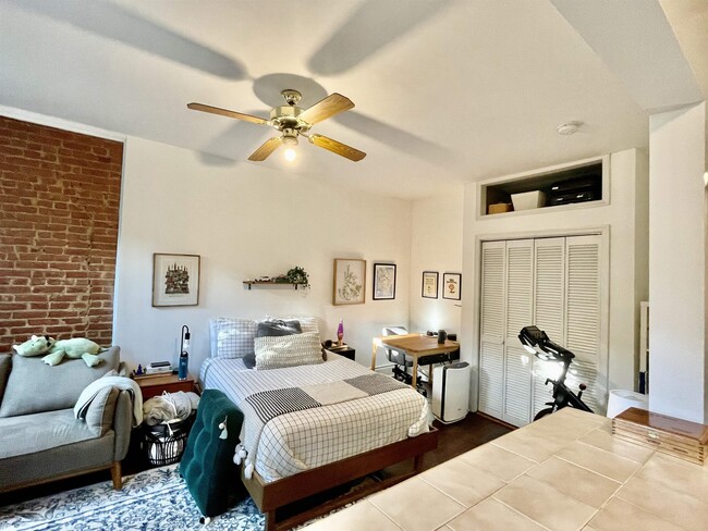 Photo - 1026 Washington St Unit 2R