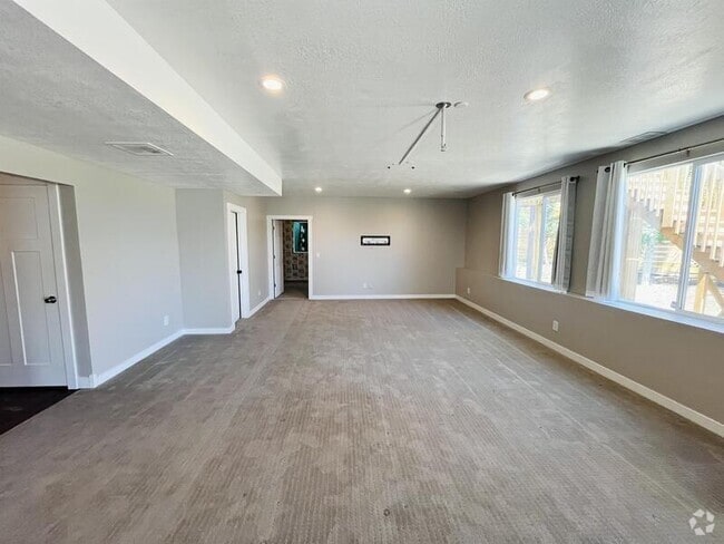 Building Photo - 4144 W Foxview Dr Rental