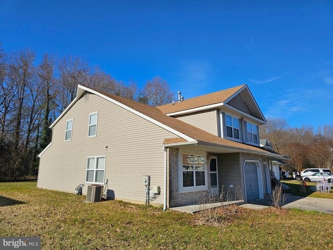 Building Photo - 38 Heatherfield Way