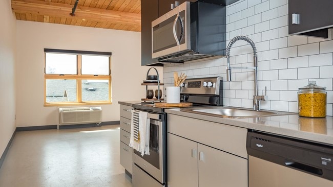 Photo - Sunshine Portland