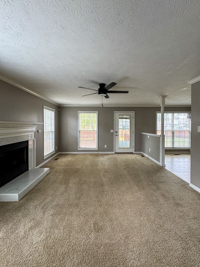 Photo - Cute 3 Bed 2.5 Bath Home in Fayetteville with Fenced Yard