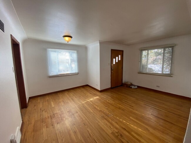 Photo - Simply Adorable Two Bedroom Apartment right near Denver University Unit 1916 South Columbine Street