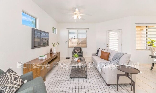 Photo - 3541 W Marconi Ave