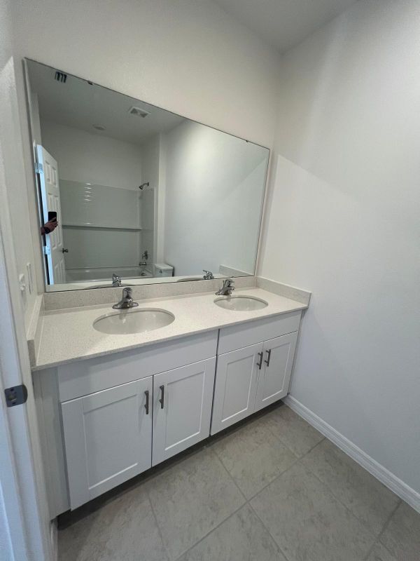 Photo - 1230 Wycliffe Wy