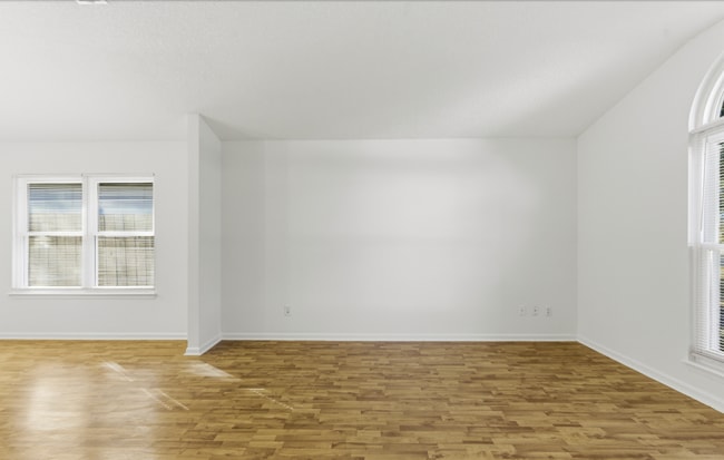 Photo - 8510 Majestic Oaks Dr S