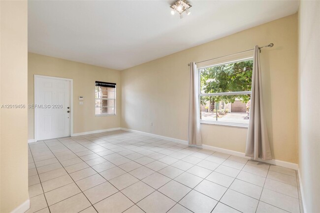 Photo - 22280 SW 93rd Pl