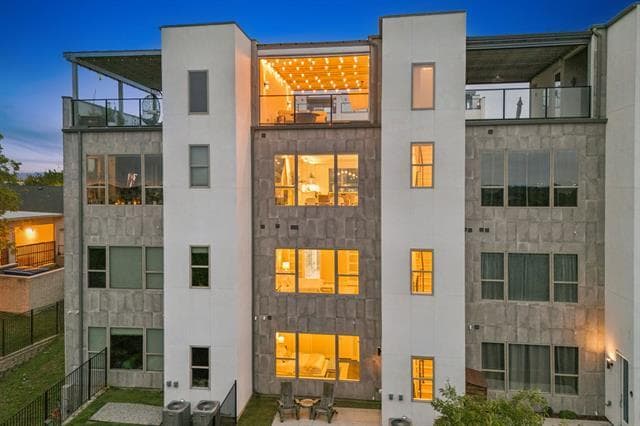 Photo - 4965 Blaynes View Dr