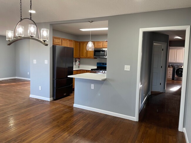 Photo - Beautiful 3 Bed, 2 Bath Home located in As...