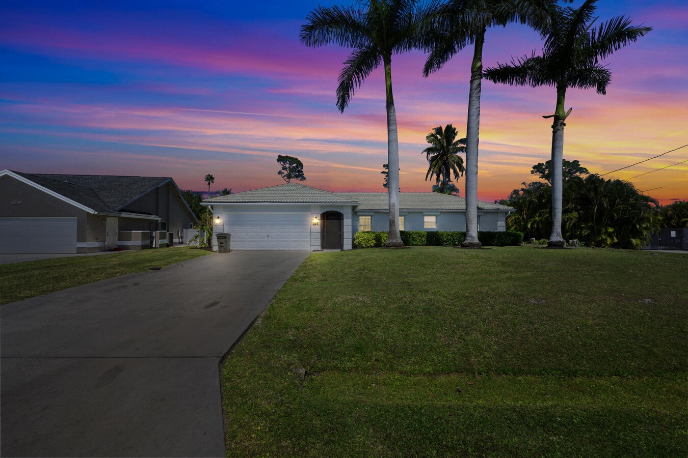 Photo - 131 NE Naranja Ave House