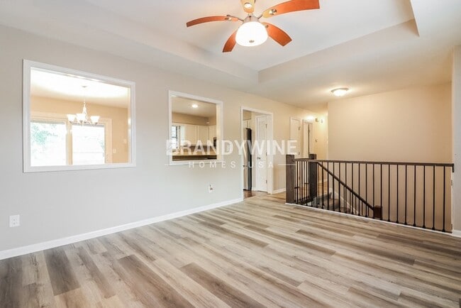 Photo - 506 Broadway St