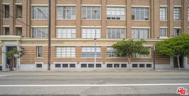 Photo - 1850 Industrial St Unidad 113 Rental