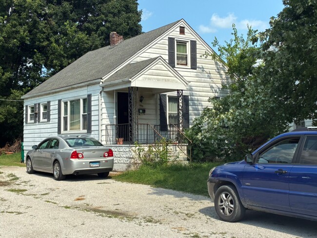 Photo - 505 Chaudet Ave