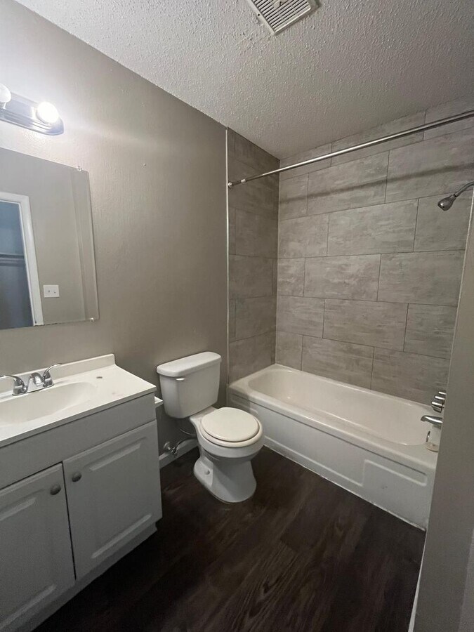 Photo - South Glen Apartments Unit 5604A-P