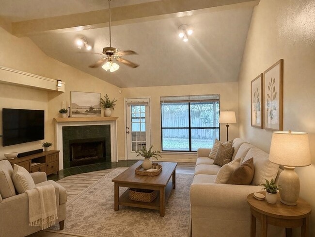 Photo - 17407 Chamberlain Dr