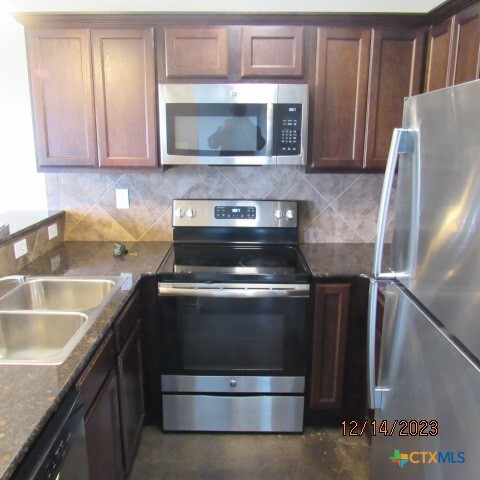 Building Photo - 1714 Risen Star Ln