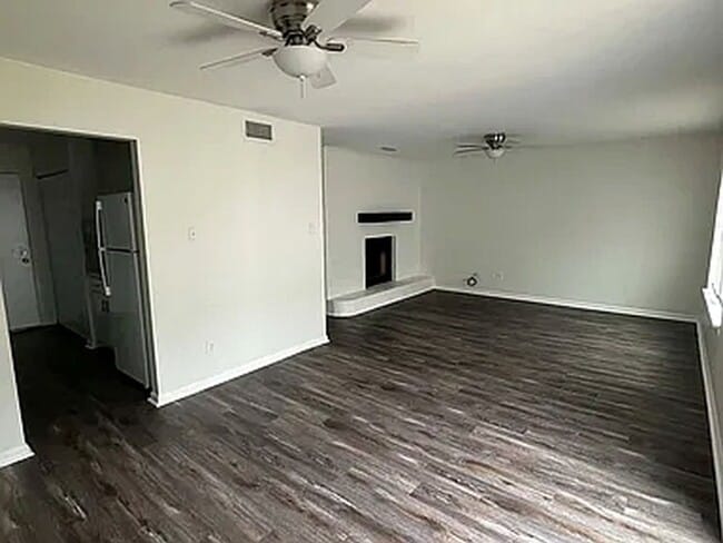 Photo - 4 Brookwood Cir