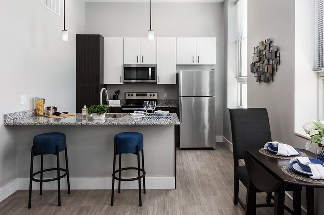 Building Photo - The Residences at Delmar DivINe Rental
