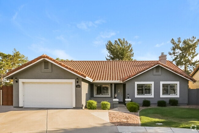 Building Photo - 1214 E Greenway Cir Rental