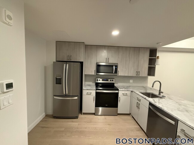 Photo - 55 Brighton Ave Unidad 214